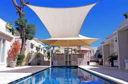 MAHAMAYA Gili Meno, USD 220.32