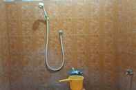 In-room Bathroom Men Gading Homestay