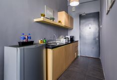 Bedroom 7 Proper Suites @ Empire Damansara