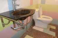 Toilet Kamar Shuang Yang Sekinchan Homestay 6