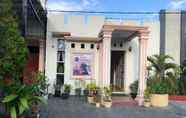 Exterior 2 Wisma Reyhan 1