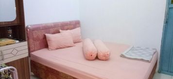 Kamar Tidur 3 Wisma Reyhan 2