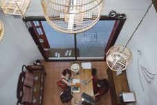 Lobi Peace Factory Hostel