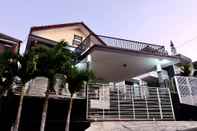 Bangunan Villa Double E