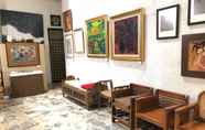 Lobby 2 Posnya Seni Godod Homestay