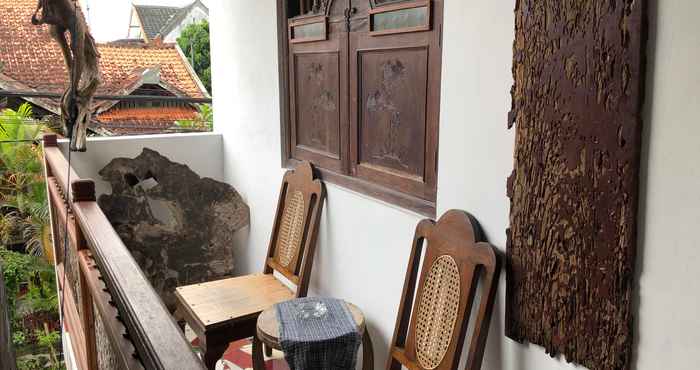 Bangunan Posnya Seni Godod Homestay