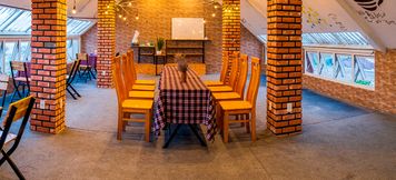Khu vực công cộng 5 Villa & Hotel T.U.K