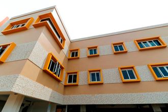 Exterior 4 RedDoorz Plus near Palembang Square Mall