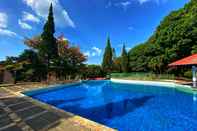 Swimming Pool Grand Whiz Hotel Bromo