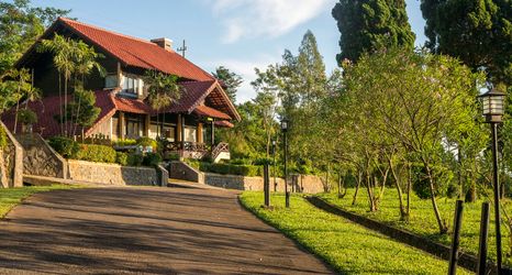 外観 2 Grand Whiz Hotel Bromo