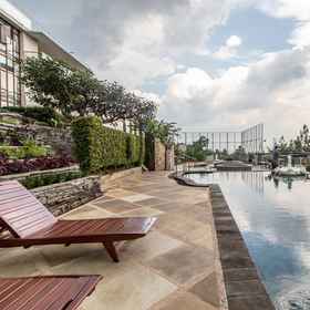 Swimming Pool 1 Roemah Asri Villa - 리조트 Dago Pakar, Mountain View Golf Course 호텔