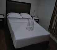 Kamar Tidur 7 Meaco Royal Hotel - Tabaco