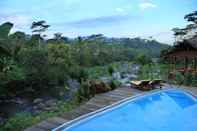 Swimming Pool Pondok Tepi Sungai