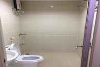 Toilet Kamar Meaco Royal Hotel - Lipa