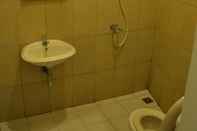 Toilet Kamar Manado Grace Inn