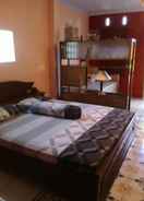 BEDROOM 1 Bedroom Guesthouse (4pax) at Rakai Garung