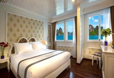 Bedroom 2 Signature Royal Cruise