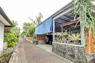 Bangunan OYO 90458 Pucuk Bali Guest House 