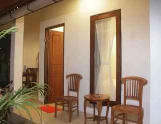 Sảnh chờ 2 Kubu Yogi Homestay