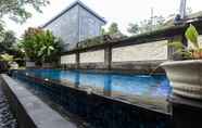 Swimming Pool 7 The Warji Bisma