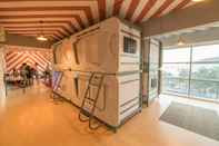 ห้องนอน Seaview Capsule Hotel