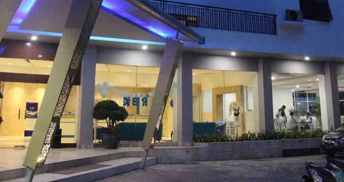 Exterior Arnava Hotel Senen