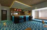 Bar, Cafe and Lounge 6 Arnava Hotel Senen