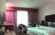 Kamar Tidur 5 Arnava Hotel Senen