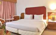 Kamar Tidur 4 Arnava Hotel Senen