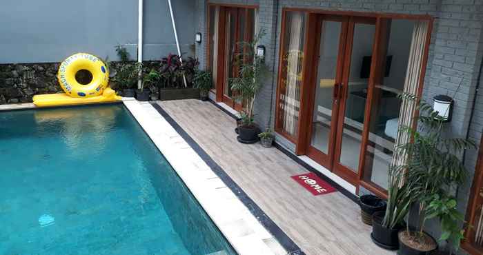 Kolam Renang Narayana Guest House