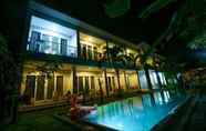 Swimming Pool 4 Asung Guesthouse 