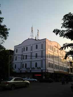 Pagoda Hotel, USD 17.99