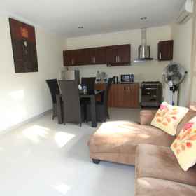 ヴィラ・ラタンザ・バリ 1, Joni Restaurantホテル