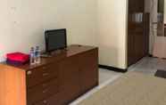 Kamar Tidur 7 Comfy Room at Wisma Mulia Hati (62B)