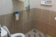 In-room Bathroom Joy Guest House Malang