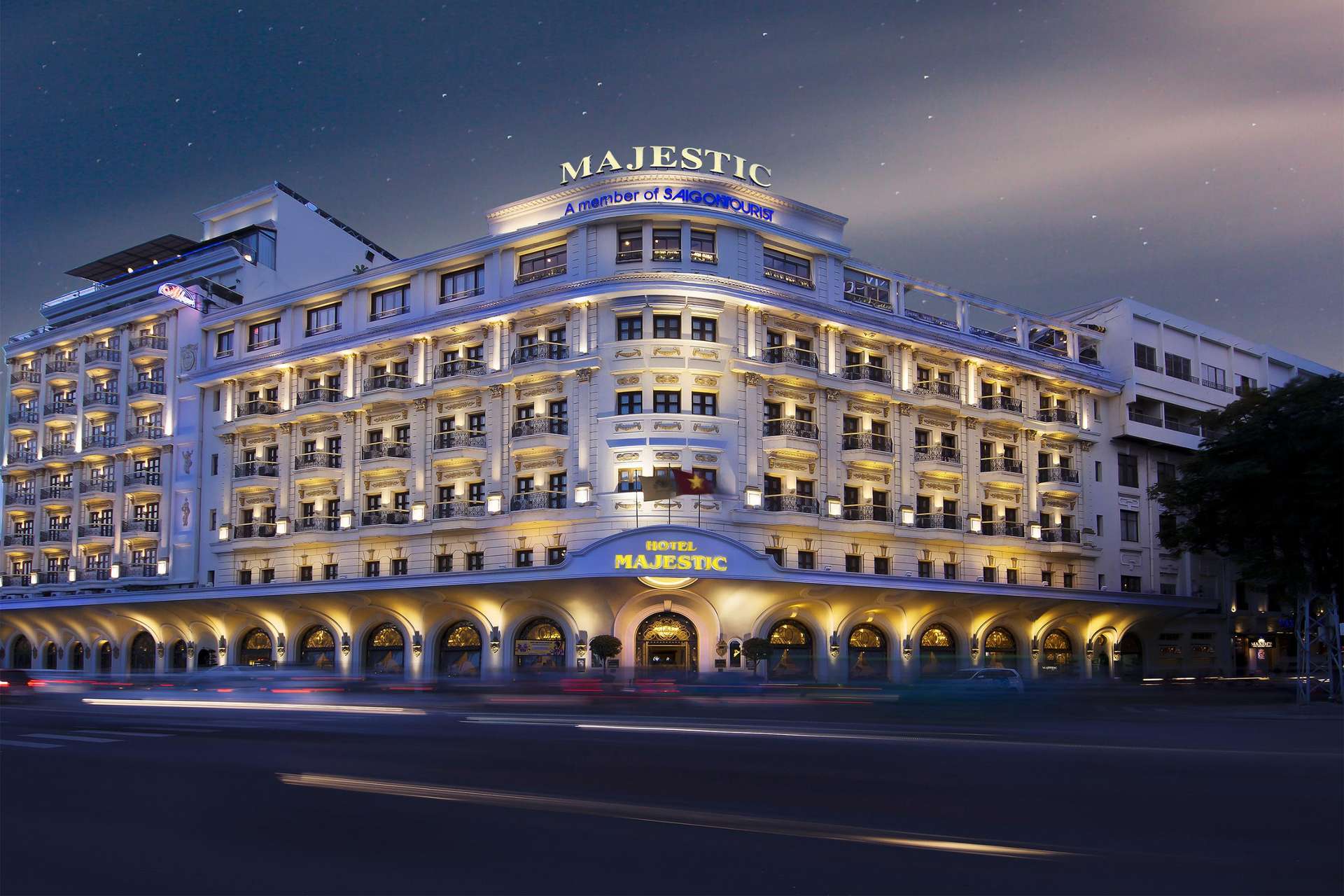 Hotel Majestic Saigon - Khách sạn 5 sao Sài Gòn gần trung tâm