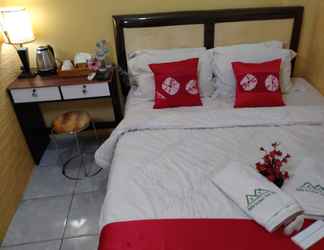 ห้องนอน 2 Istana Bunga Rancamaya Guest House Bogor