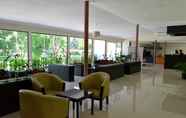 Lobi 5 Hotel Grand Palm