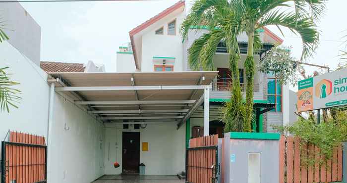 Bên ngoài Homestay Pogung dekat UGM by Simply Homy