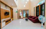 Sảnh chờ 2 Homestay Pogung dekat UGM by Simply Homy