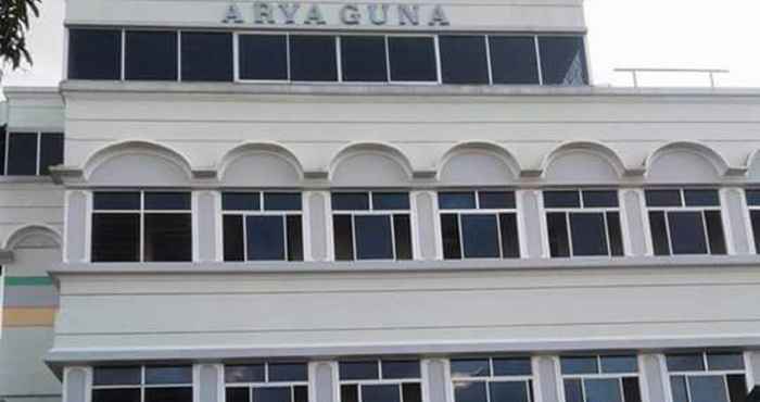 Luar Bangunan Hotel Aryaguna