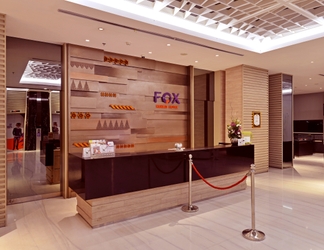 Lobi 2 FOX Hotel Pekanbaru