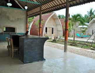 Lobby 2 La Roja Bungalows Penida