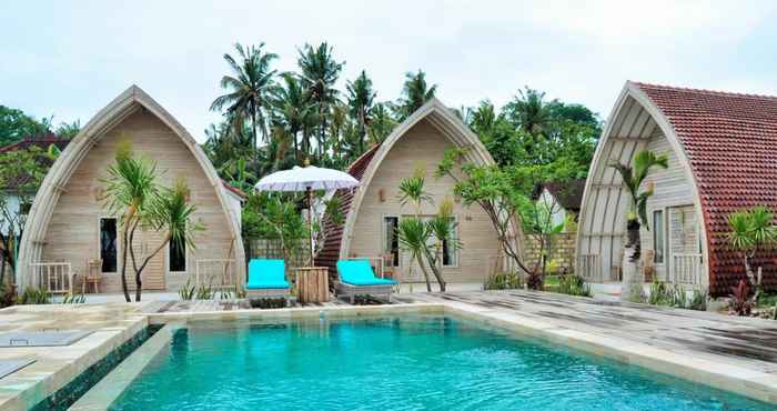 Swimming Pool La Roja Bungalows Penida