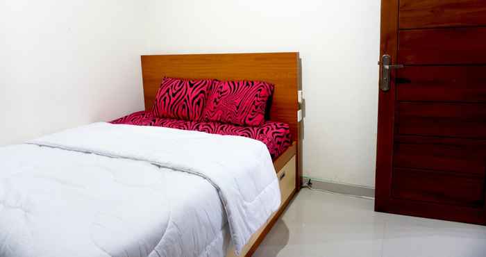 Phòng ngủ Griya Narwastu