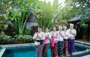 Kolam Renang 6 Desa Di Bali Villas 