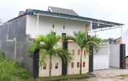 Exterior 2 Kampoeng Pakis Inn 2