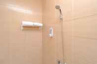 In-room Bathroom Sky Inn Mangga Besar 1 Jakarta