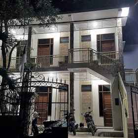 Bunga's Guest House Syariah Samarinda 1, Hotel Banjar Fried Chicken