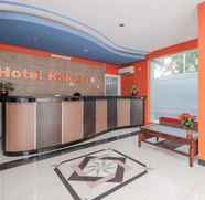 Lobby 4 RedDoorz Plus @ Jalan Pemuda Jakarta